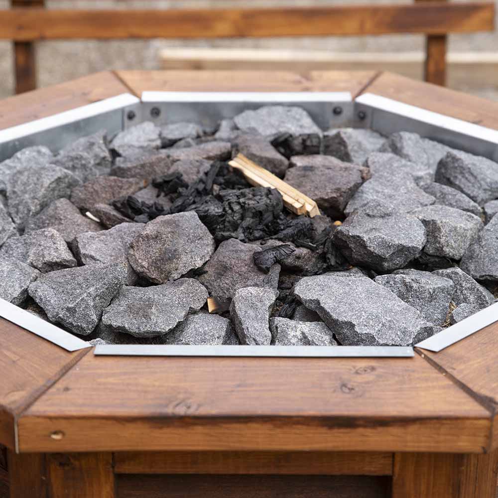 Grillplats med bastusten