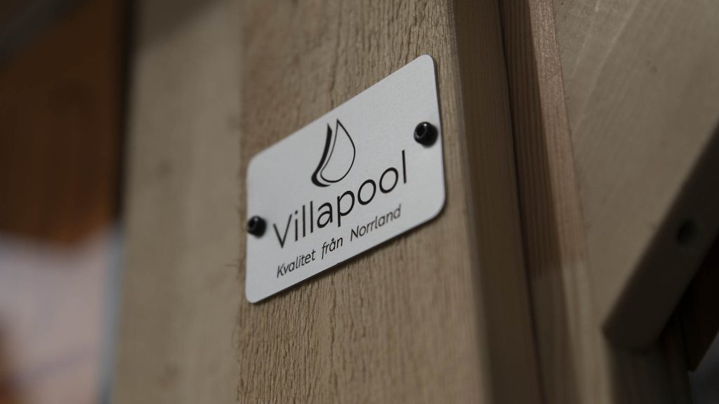 Villapool skylt